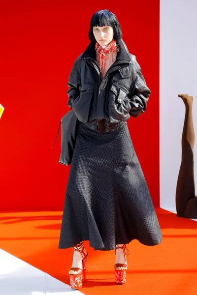 Look 9